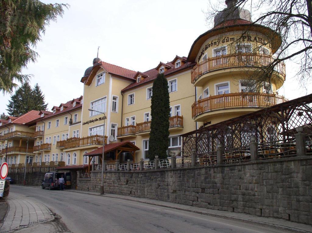 Lazensky Lecebny Dum Praha Hotell Luhačovice Eksteriør bilde