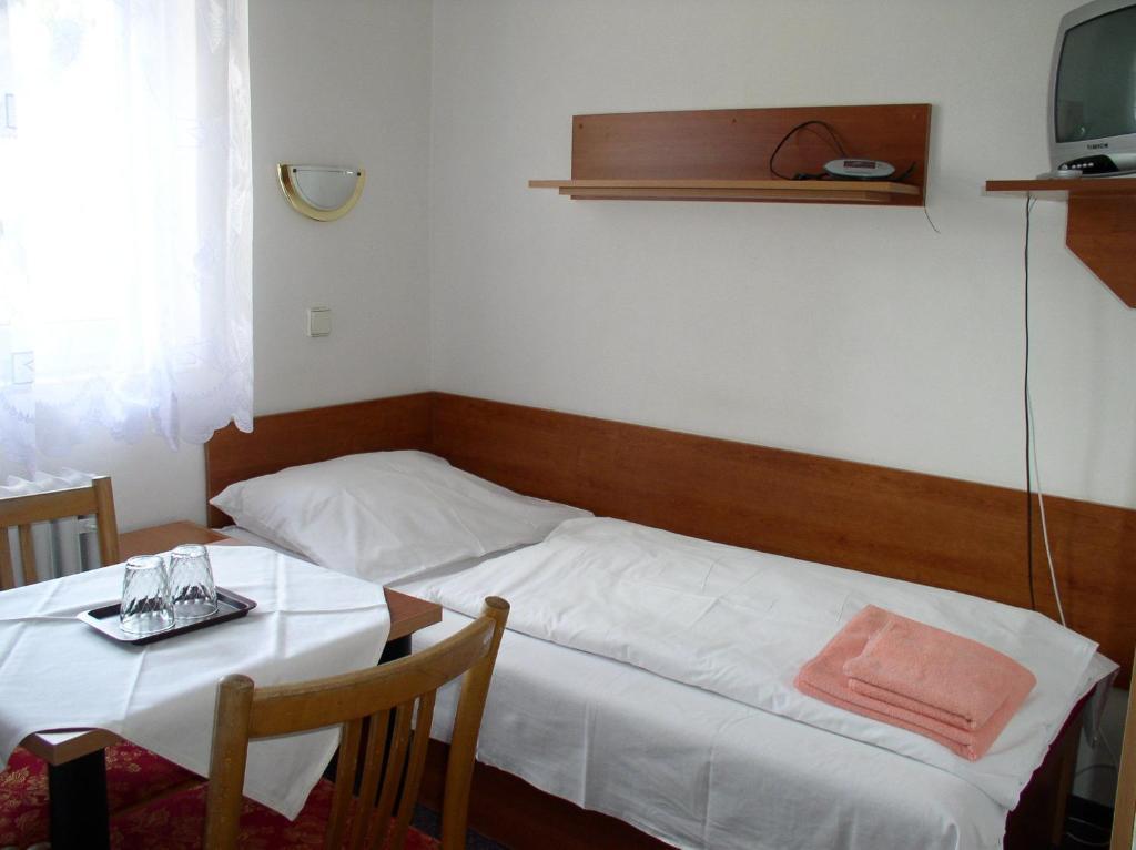 Lazensky Lecebny Dum Praha Hotell Luhačovice Rom bilde