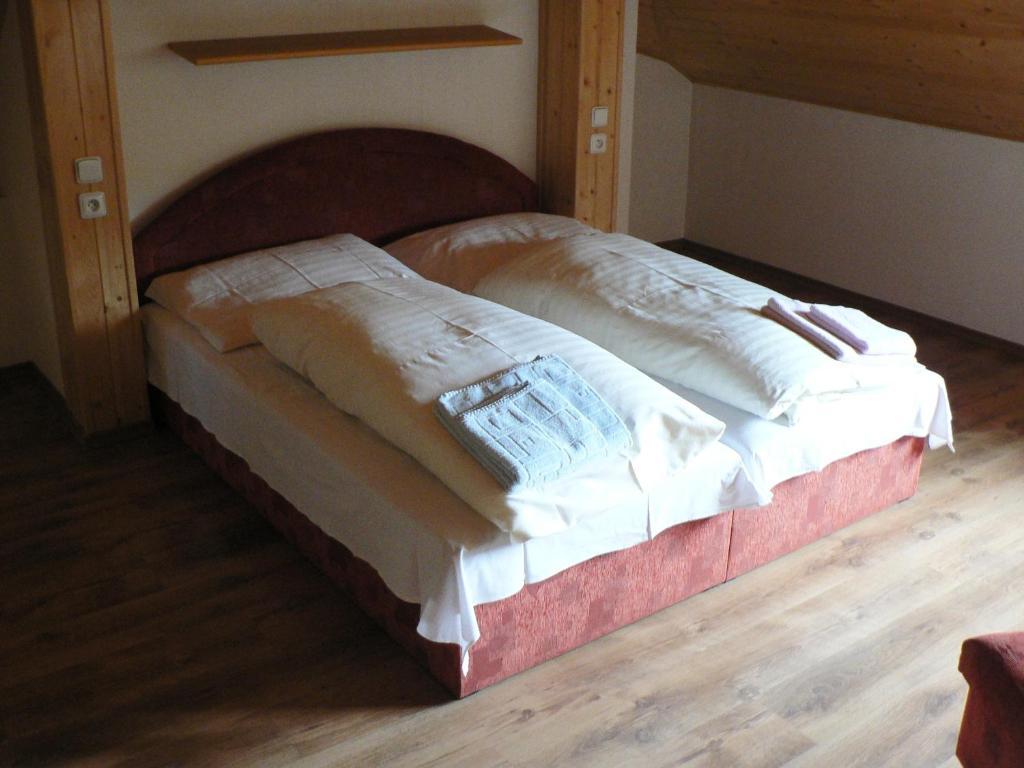 Lazensky Lecebny Dum Praha Hotell Luhačovice Rom bilde